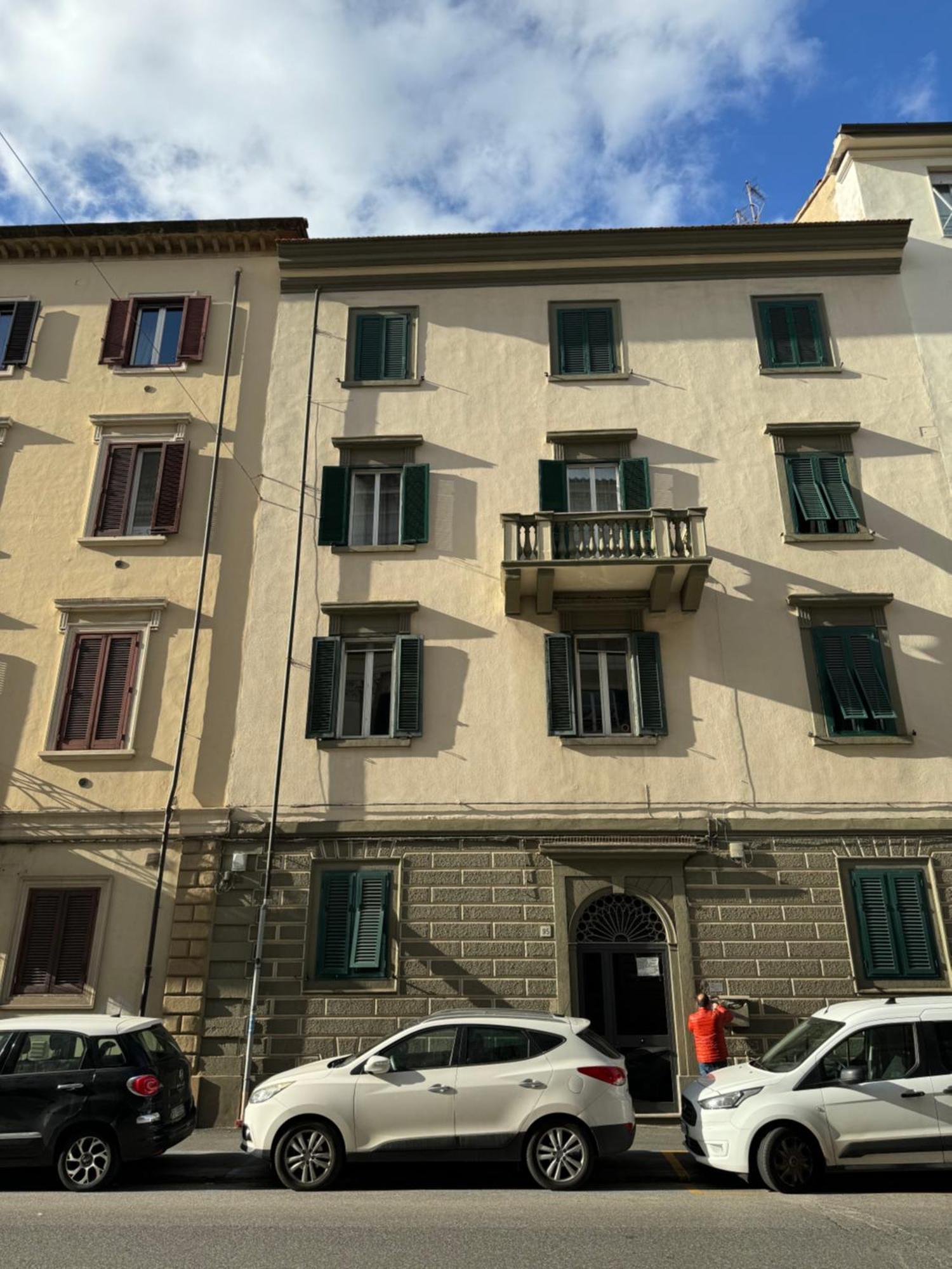 Aicha House Apartment Livorno Bagian luar foto
